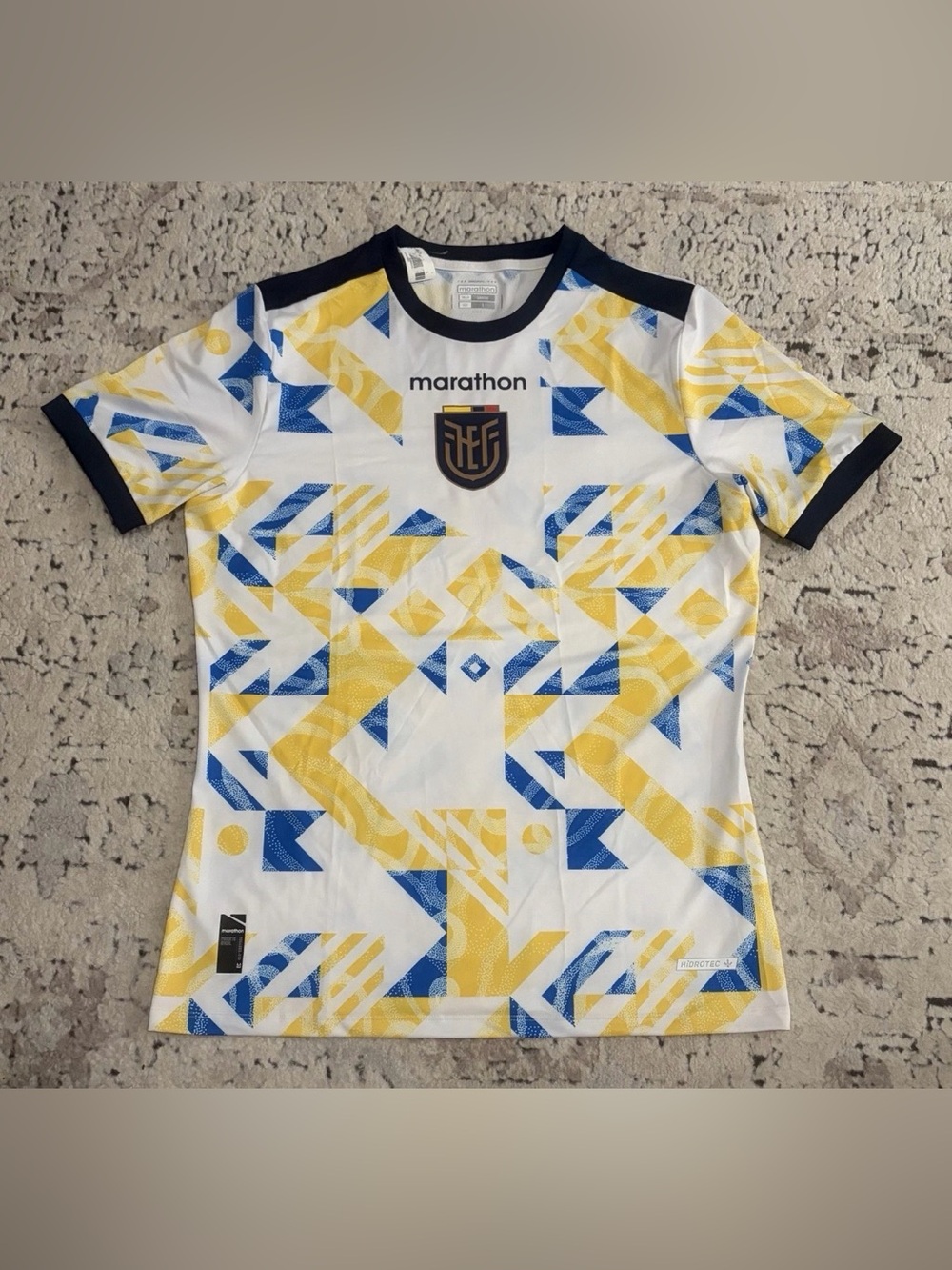 Marathon Authentic Ecuador National Team Multi Color Training Jersey Men’s Sz: L